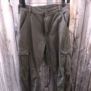 Brandy Melville - J Galt Army Green Cargo Pants